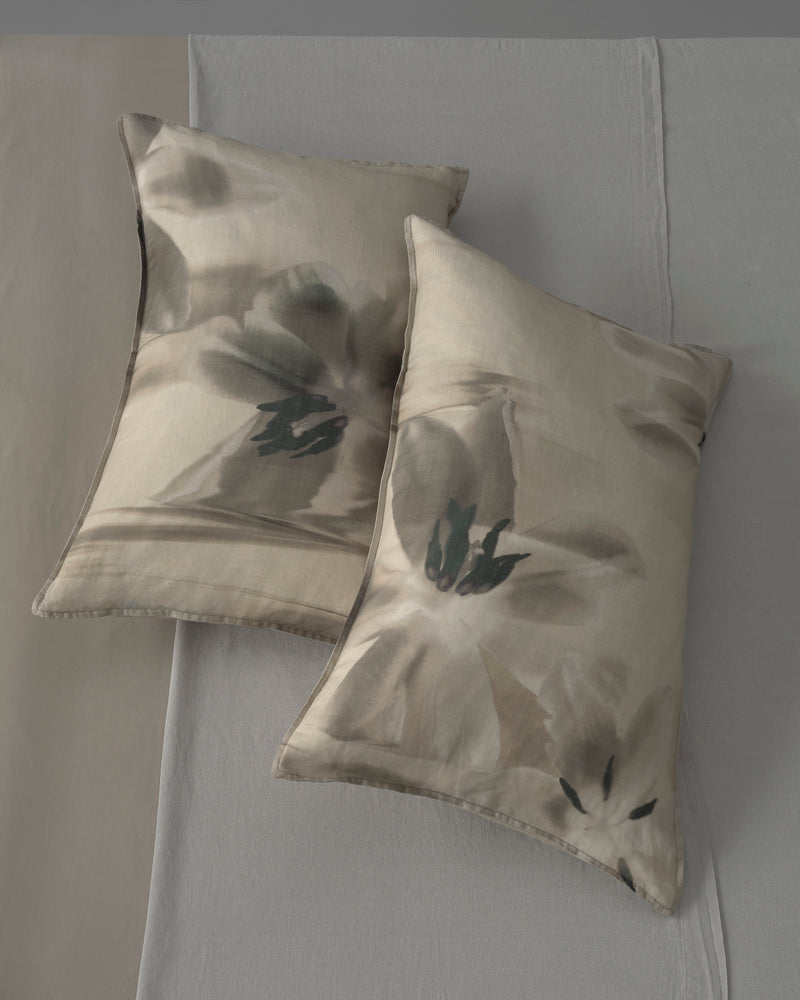 Nap Lily Pillowcases Set