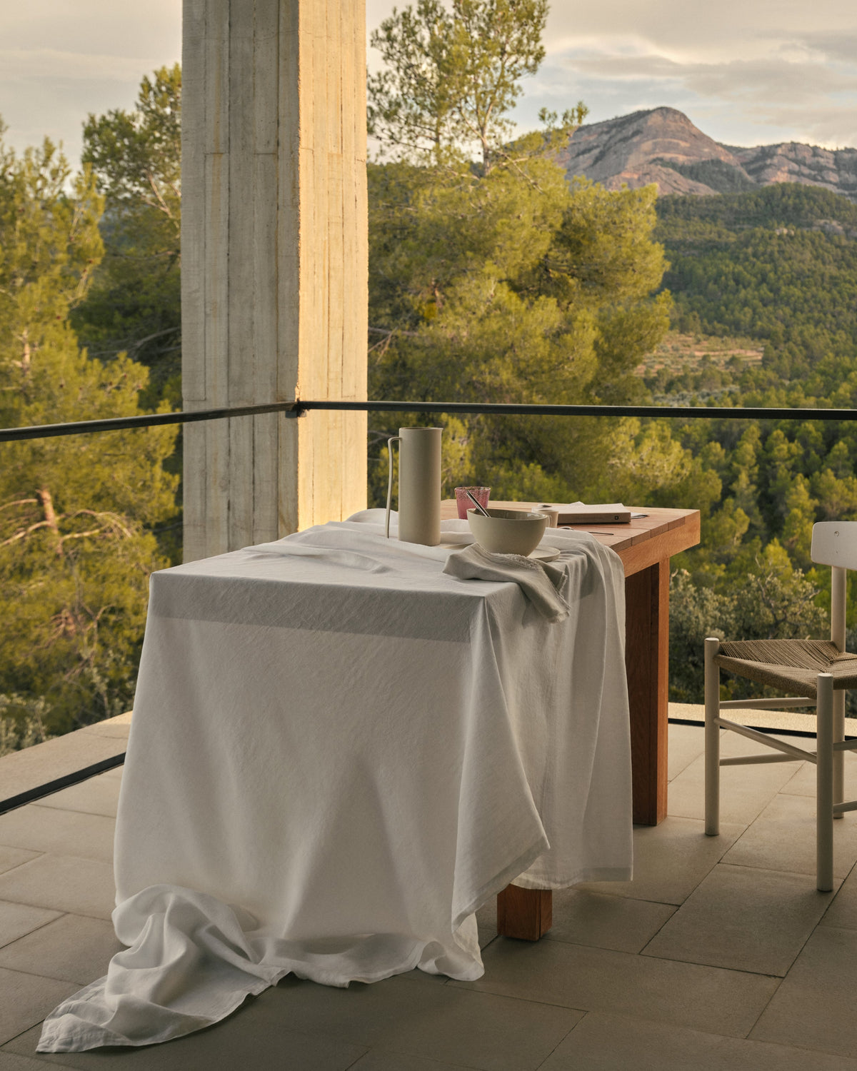 Bon Table Cloth