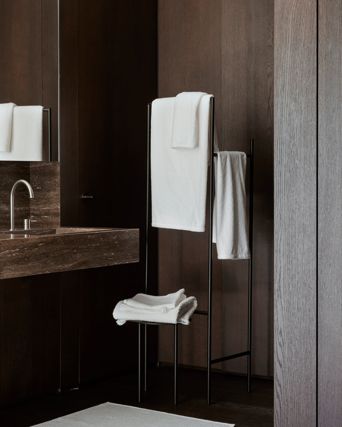 Crisp Towel Set