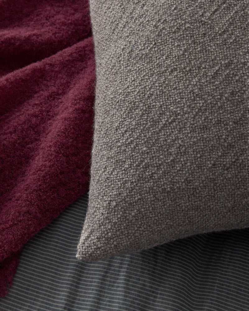 Des Cushion