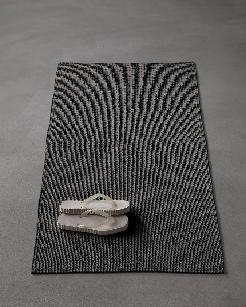 Pliss bath mat