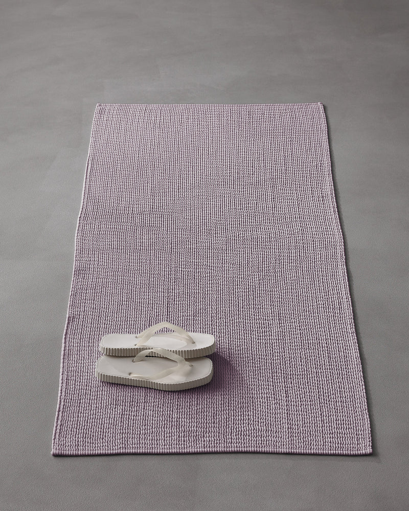 Pliss bath mat