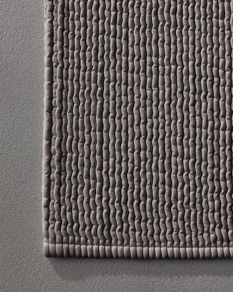 Pliss bath mat