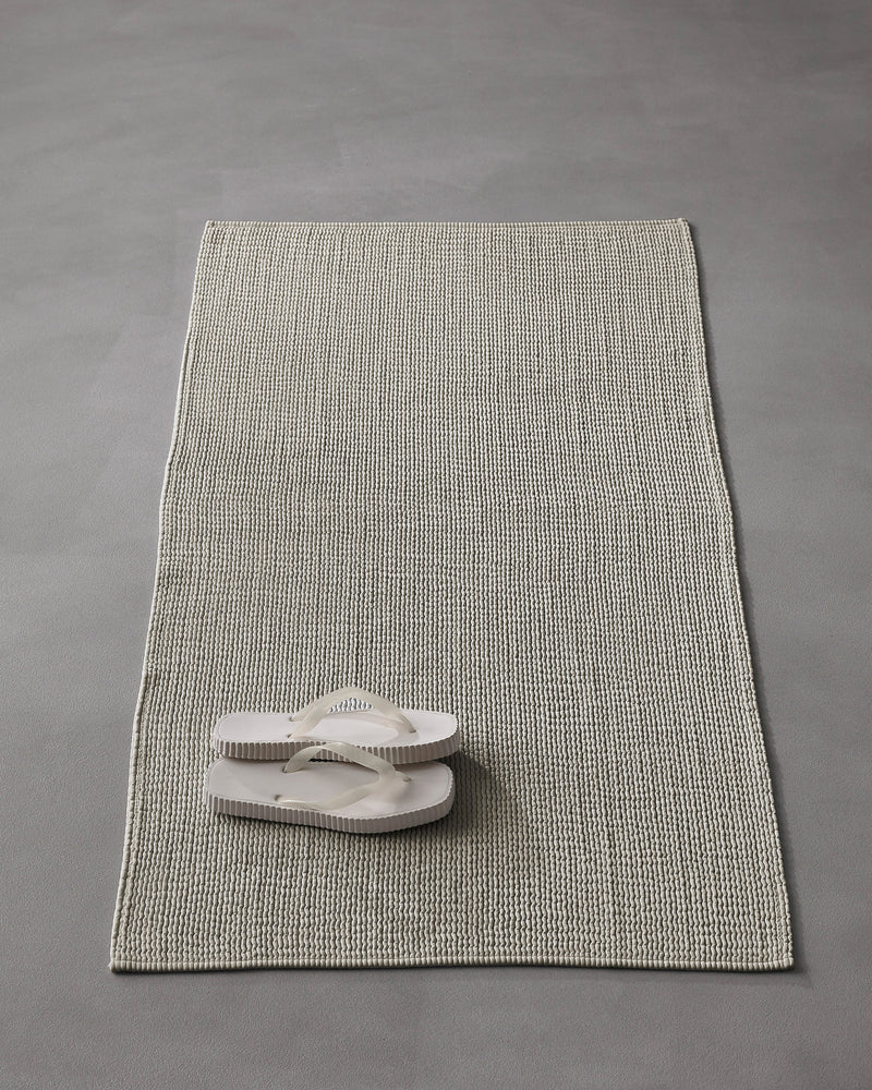 Pliss bath mat