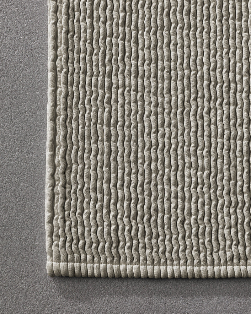Pliss bath mat