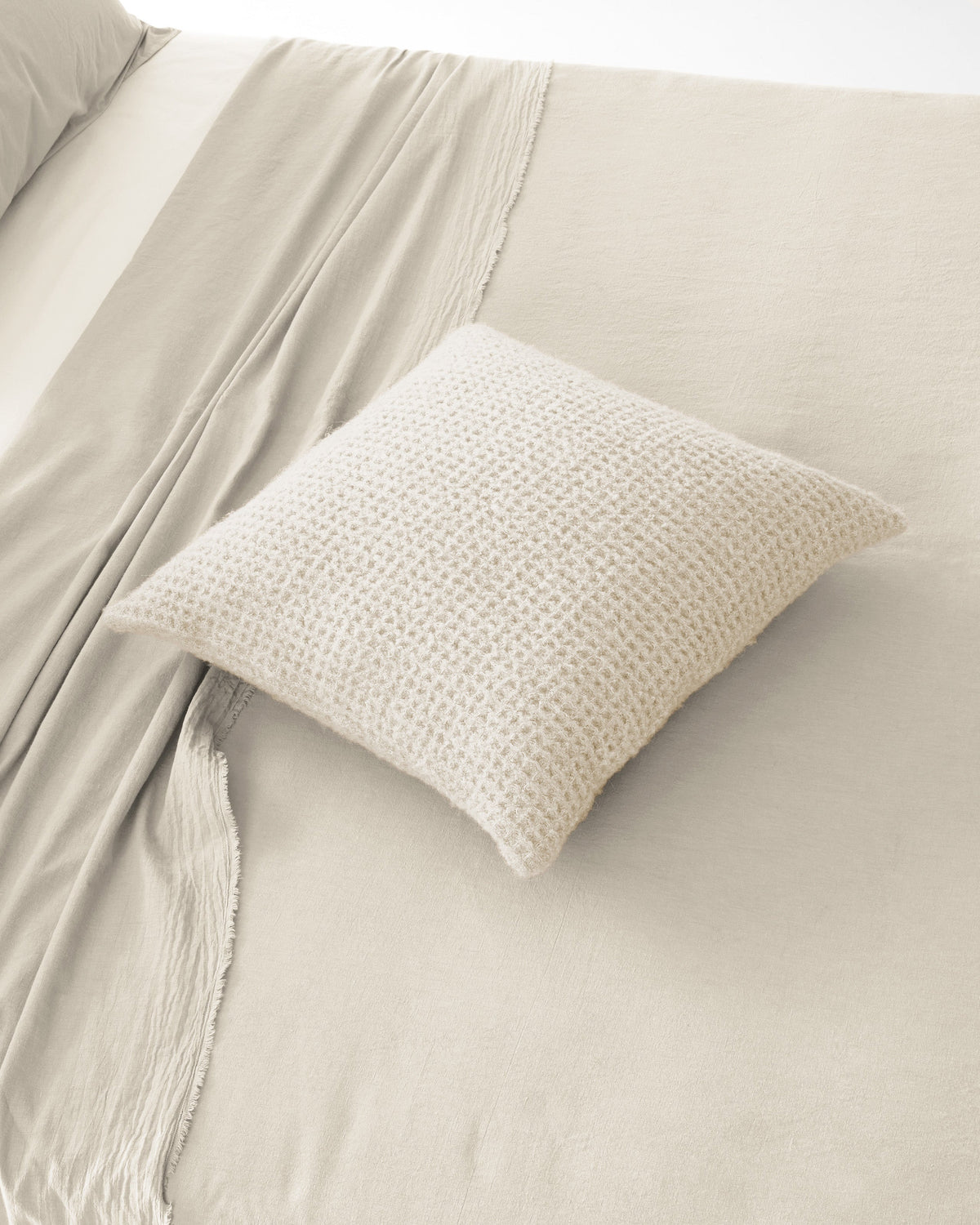 Pon Cushion