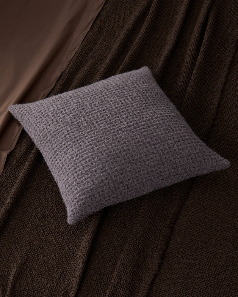 Pon Cushion