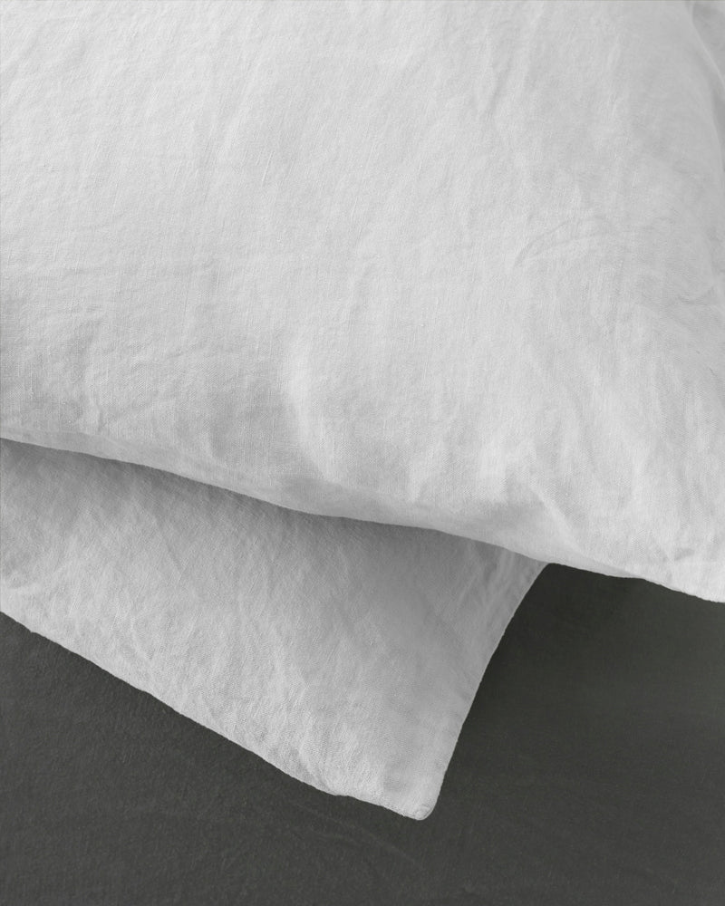 Rem Cushions Set