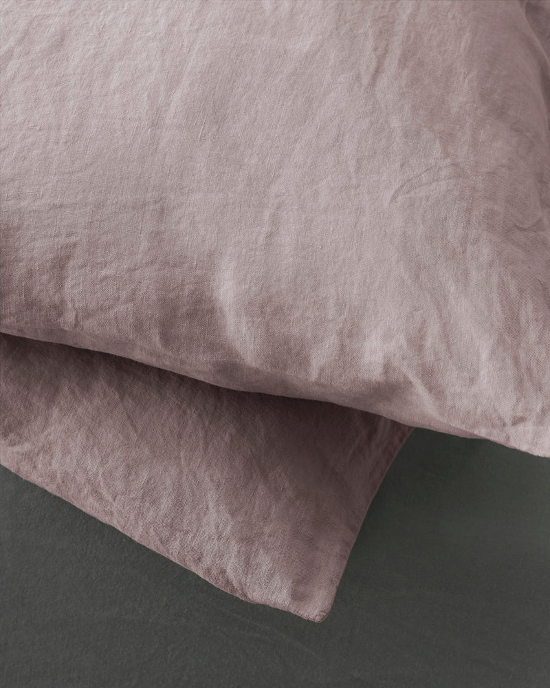 Rem Cushions Set