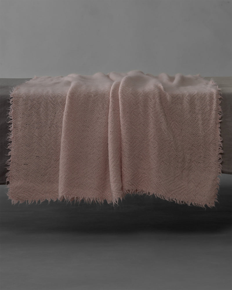 Vupi Throw