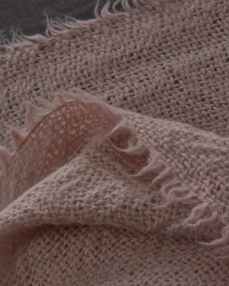 Vupi Throw